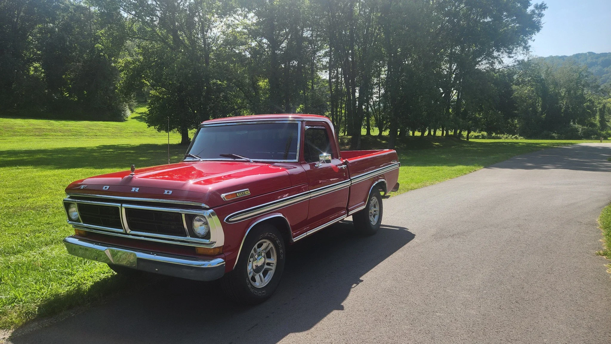 Ford-F100-2wd-regular-cab-1972-Red-Black