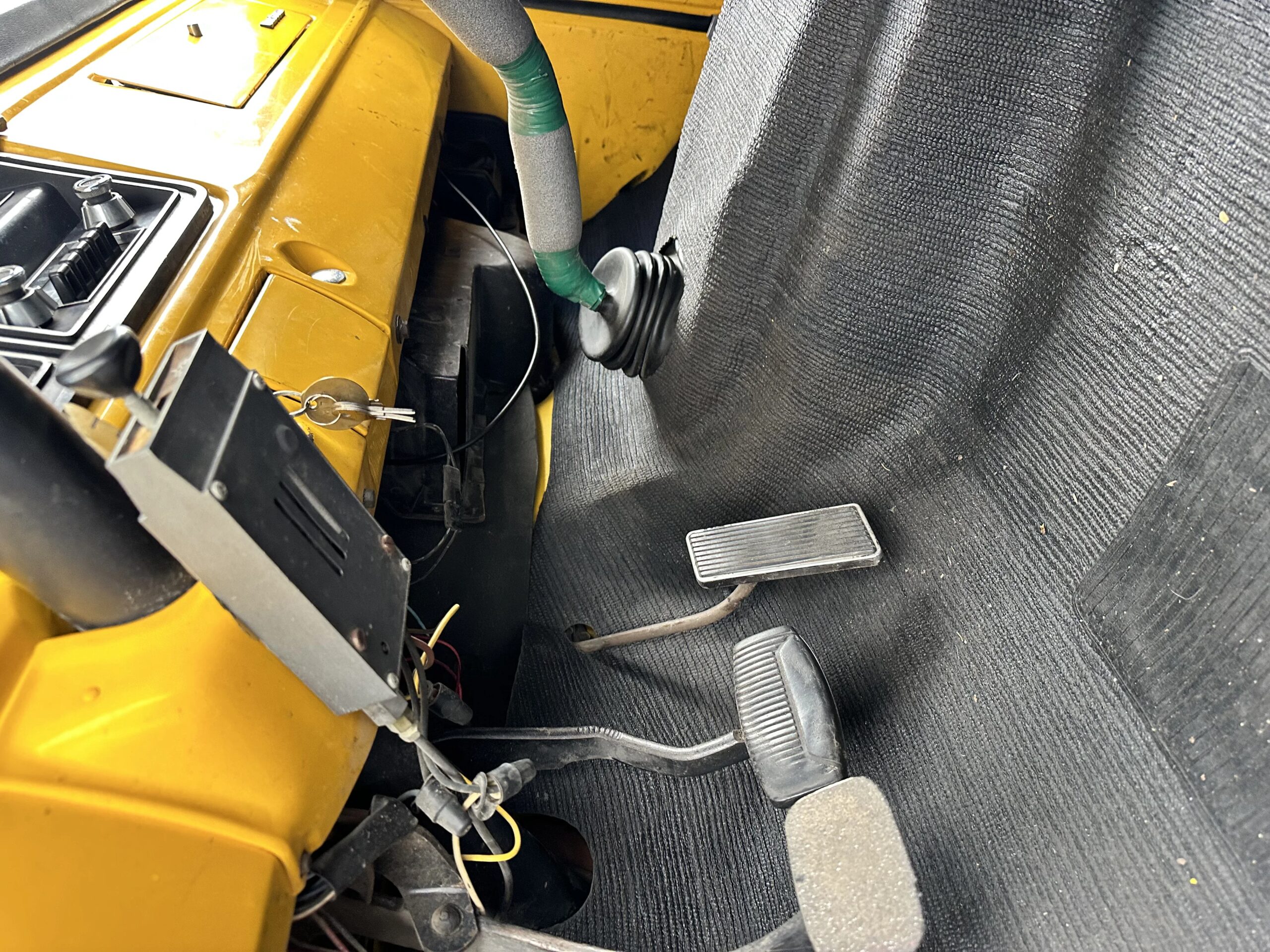 Ford-F100-2wd-regular-cab-1974-Green-Yellow-14
