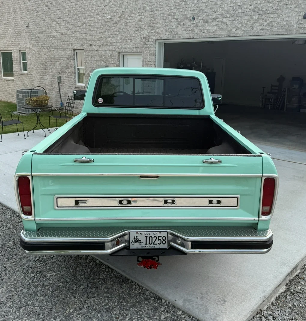 Ford-F100-2wd-regular-cab-1978-Green-Green