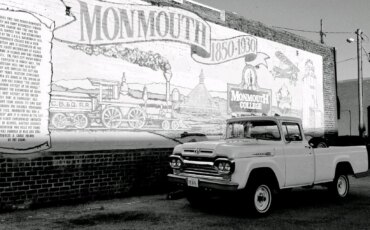 Ford-F100-custom-1960-White-Red-17