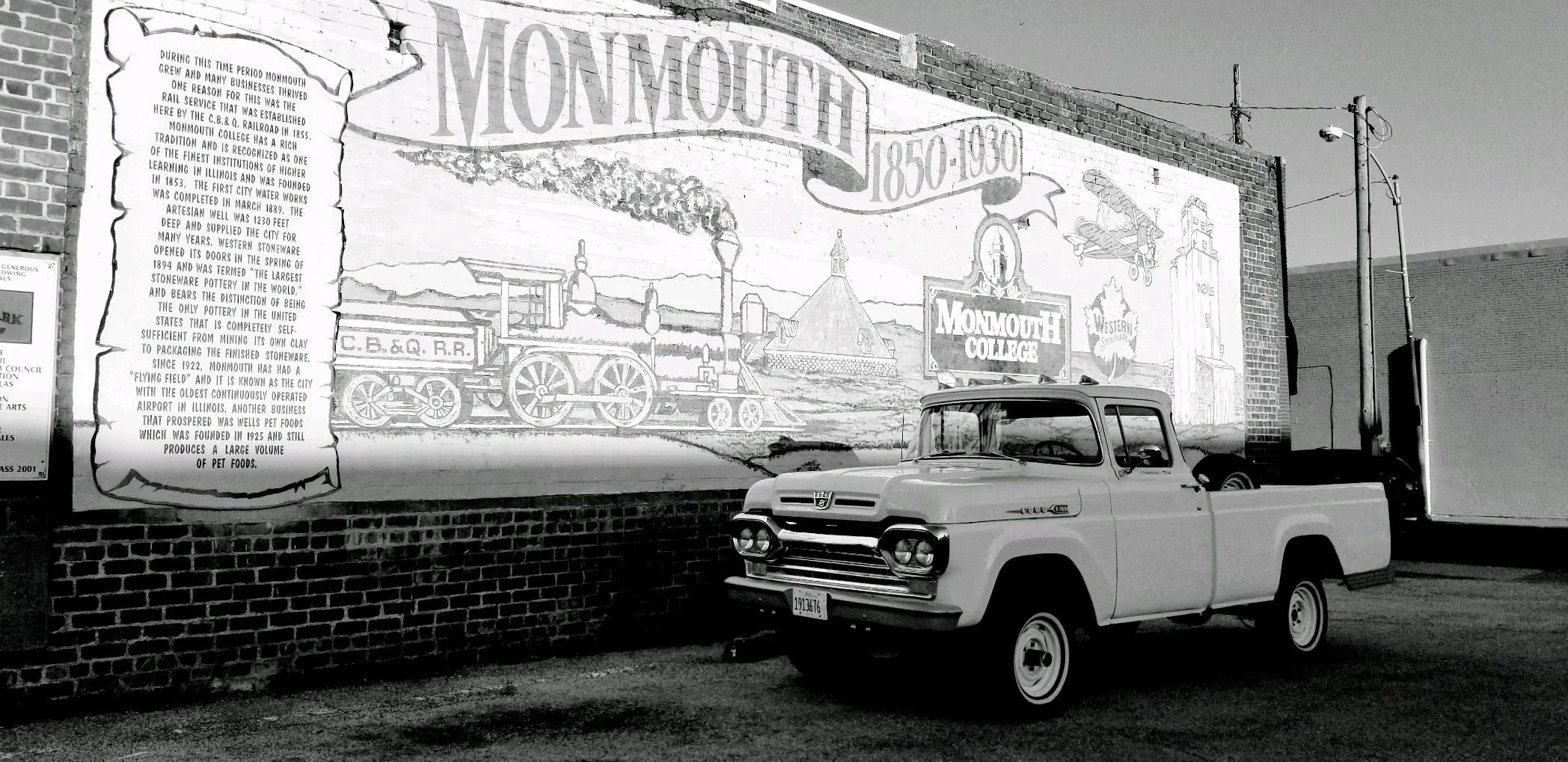 Ford-F100-custom-1960-White-Red-17