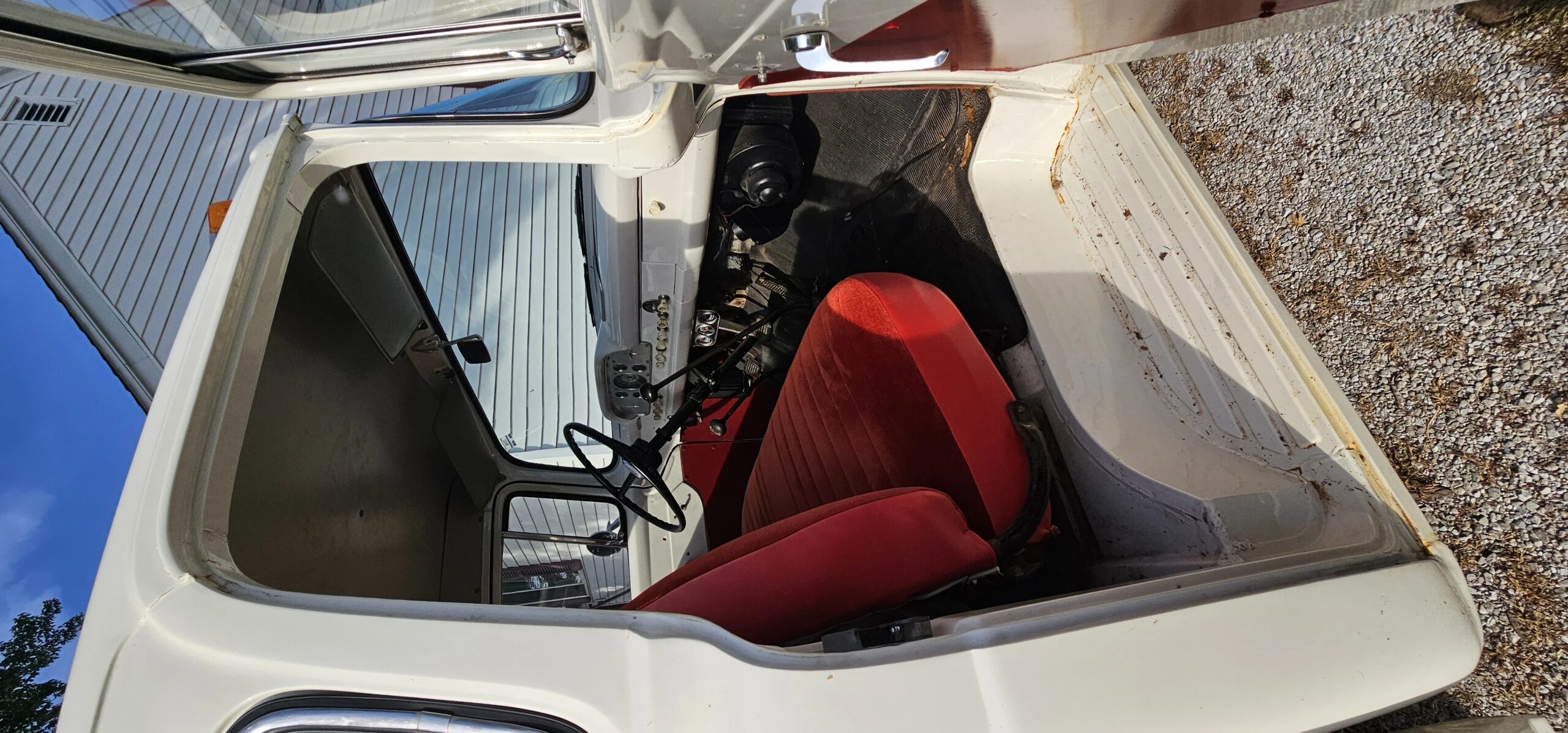 Ford-F100-custom-1960-White-Red-4