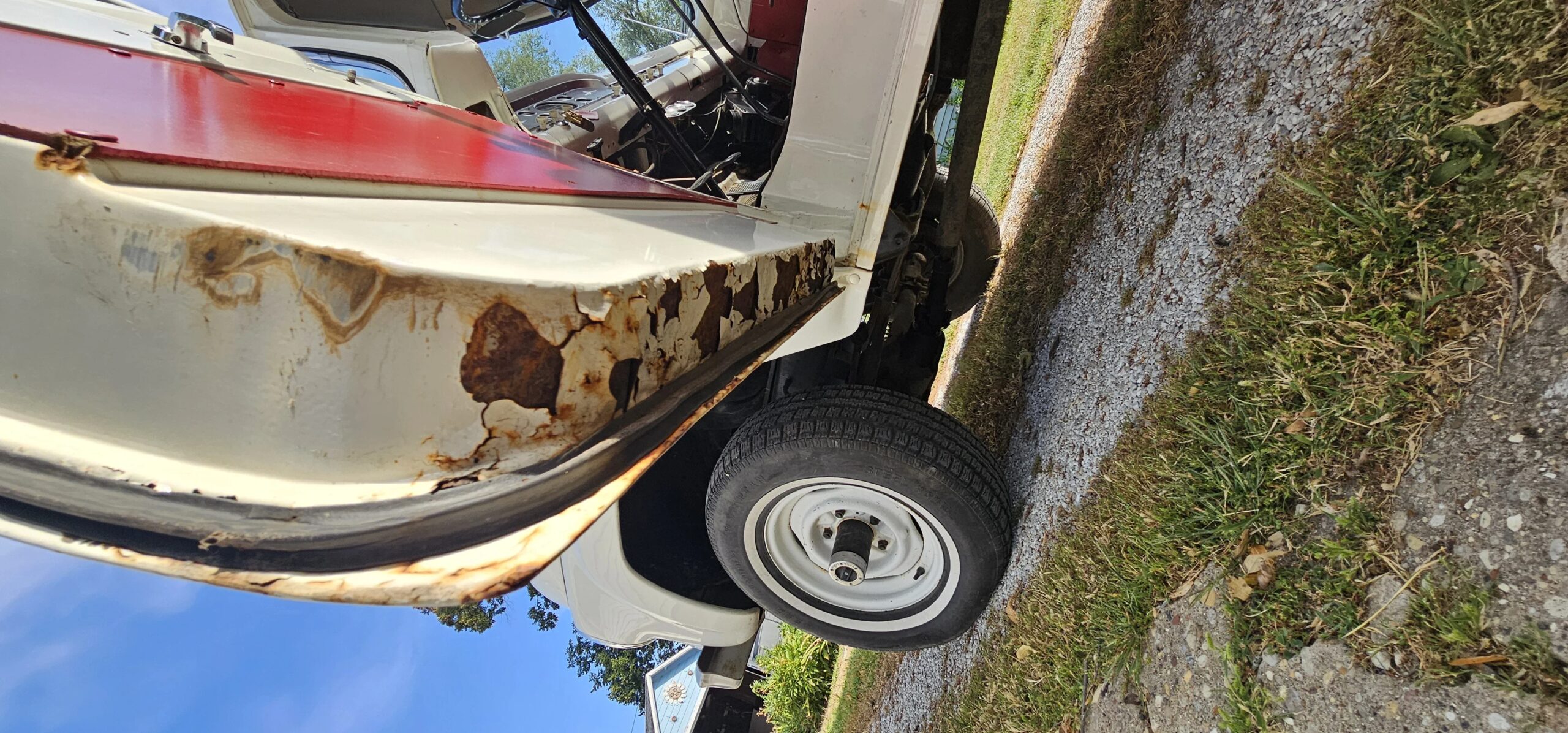 Ford-F100-custom-1960-White-Red-7