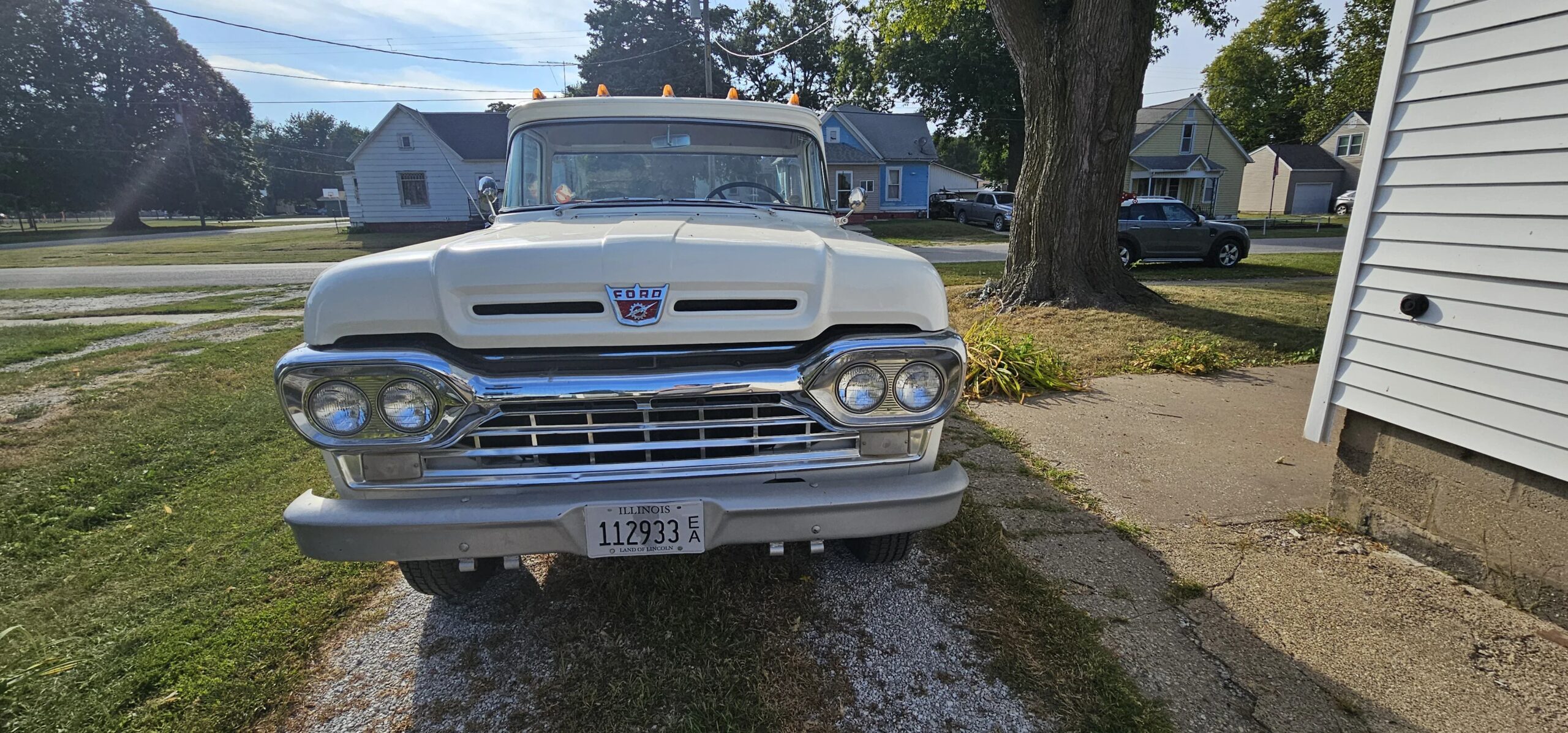 Ford-F100-custom-1960-White-Red