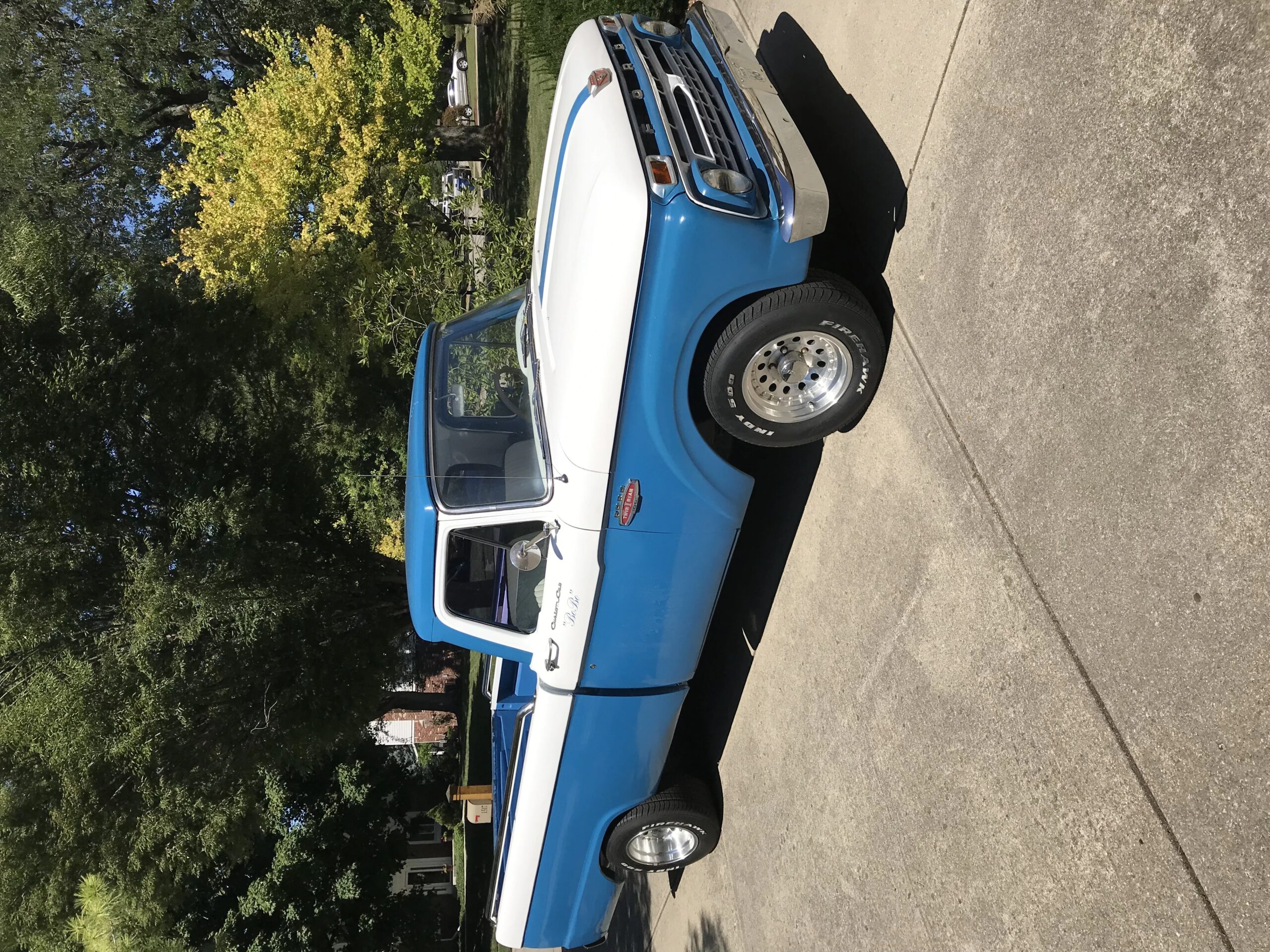 Ford-F100-custom-1966-Blue-White-1