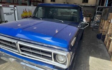 Ford-F100-custom-1972-Blue-Black-4