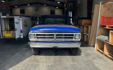 Ford-F100-custom-1972-Blue-Black-5