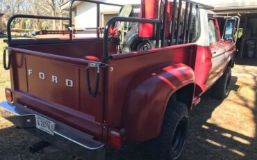 Ford-F100-custom-1976-Red-Red-14