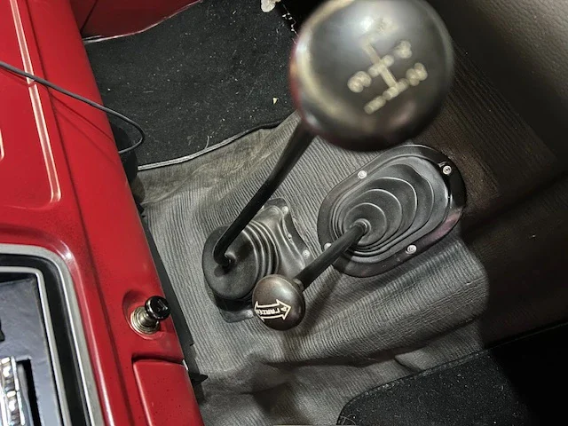Ford-F100-custom-1976-Red-Red-6