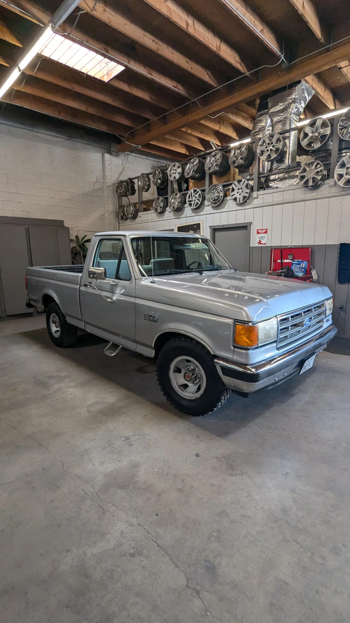 Ford-F150-2wd-regular-cab-1988-Gray-Gray-24