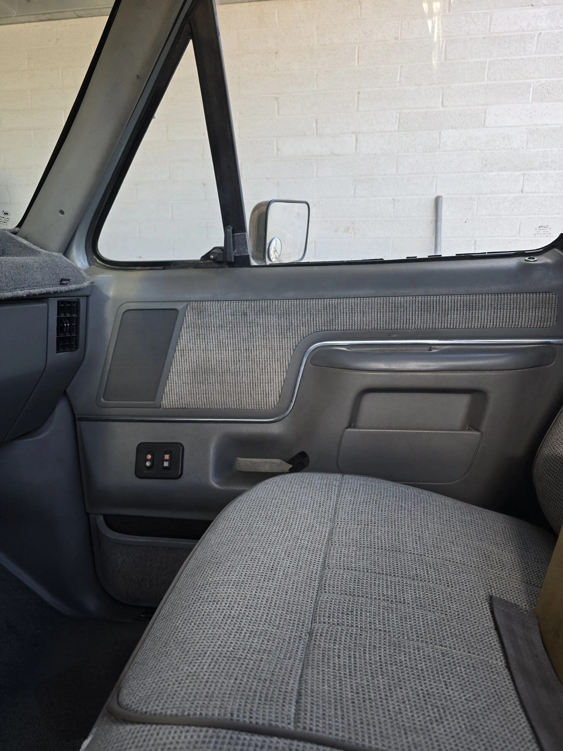 Ford-F150-2wd-regular-cab-1988-Gray-Gray-30