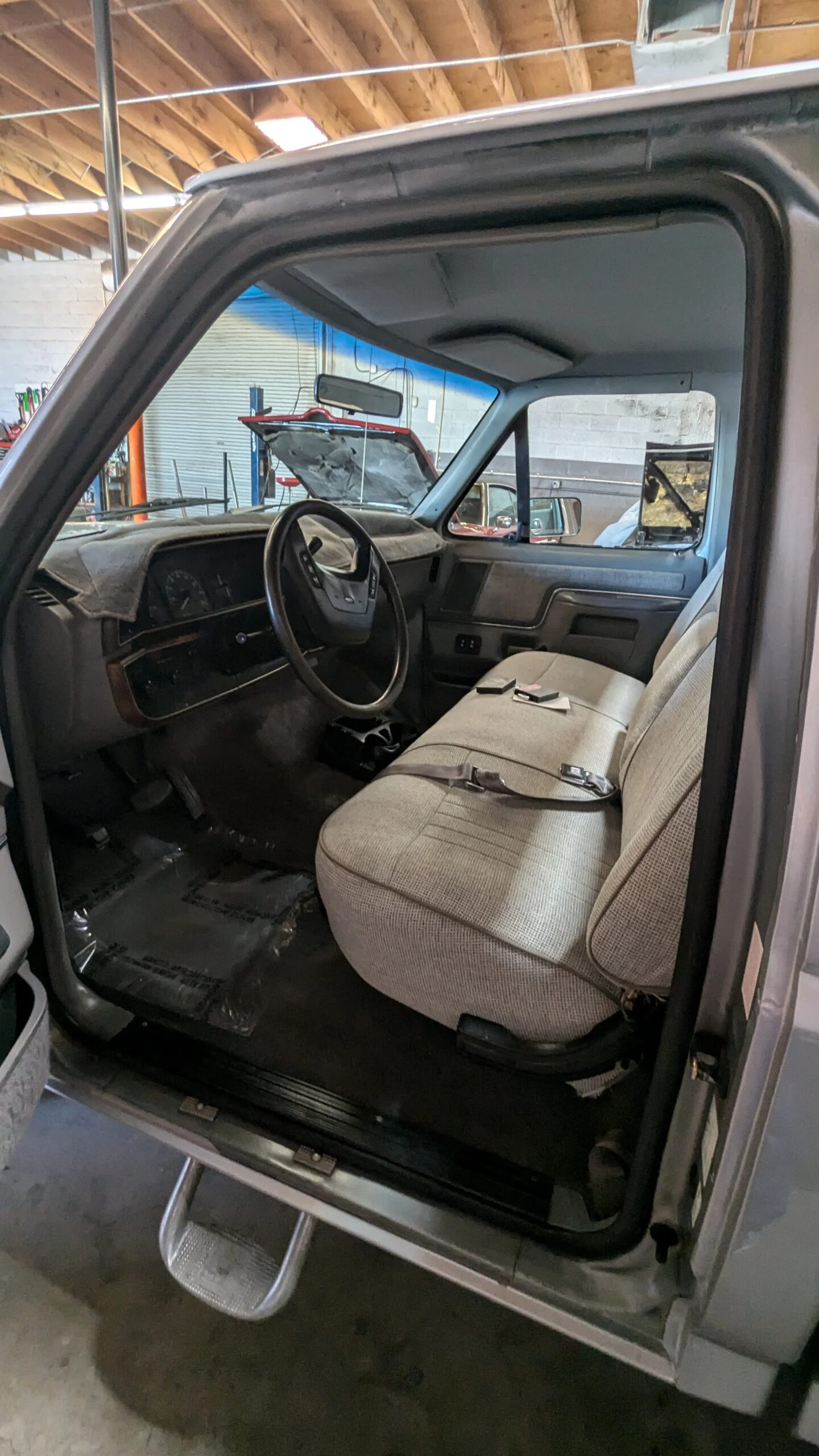Ford-F150-2wd-regular-cab-1988-Gray-Gray-6