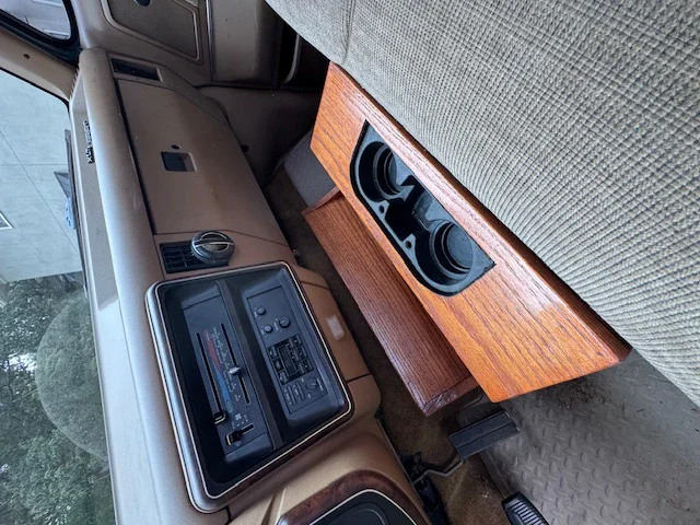 Ford-F150-2wd-regular-cab-1991-Green-Beige-5