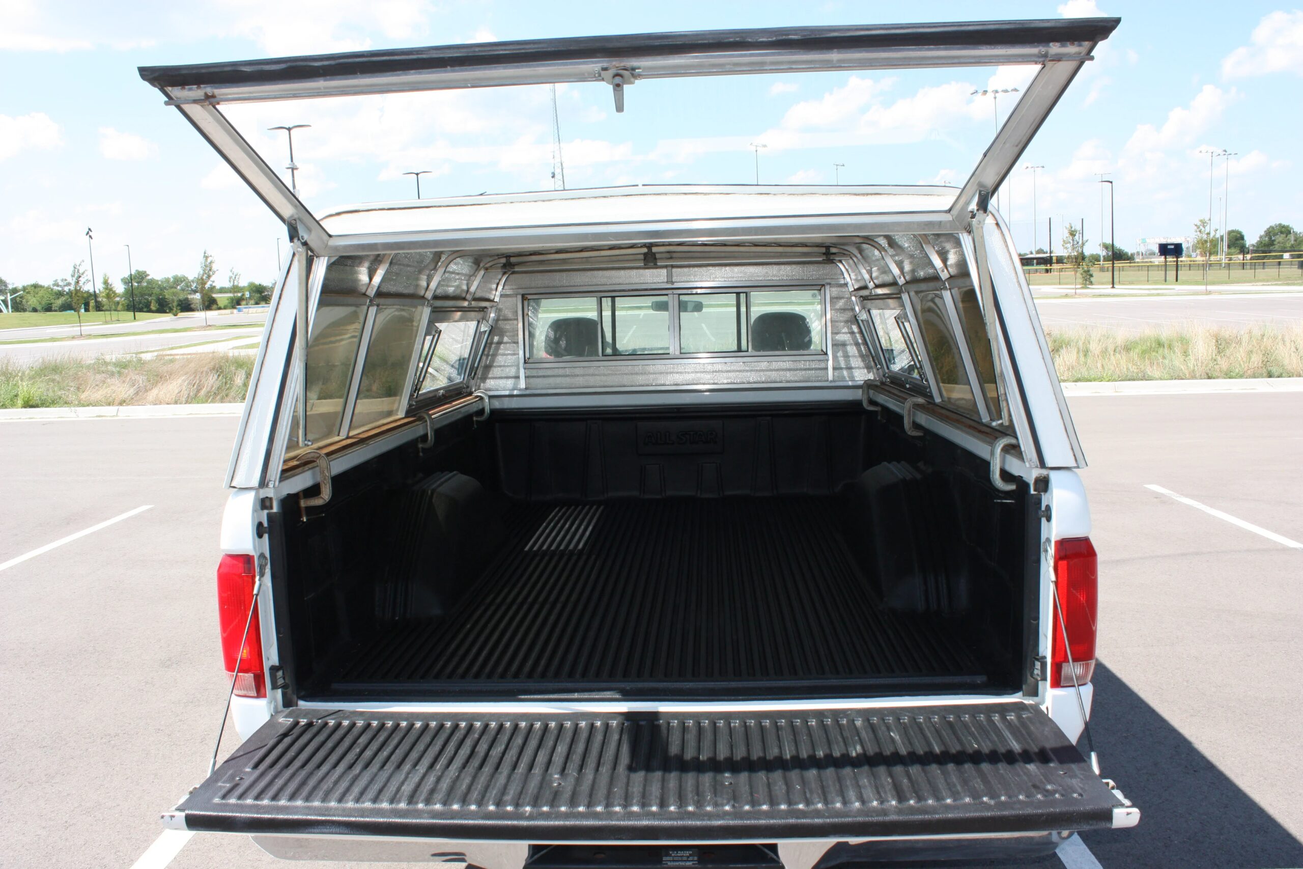 Ford-F150-2wd-regular-cab-1992-White-Brown-5