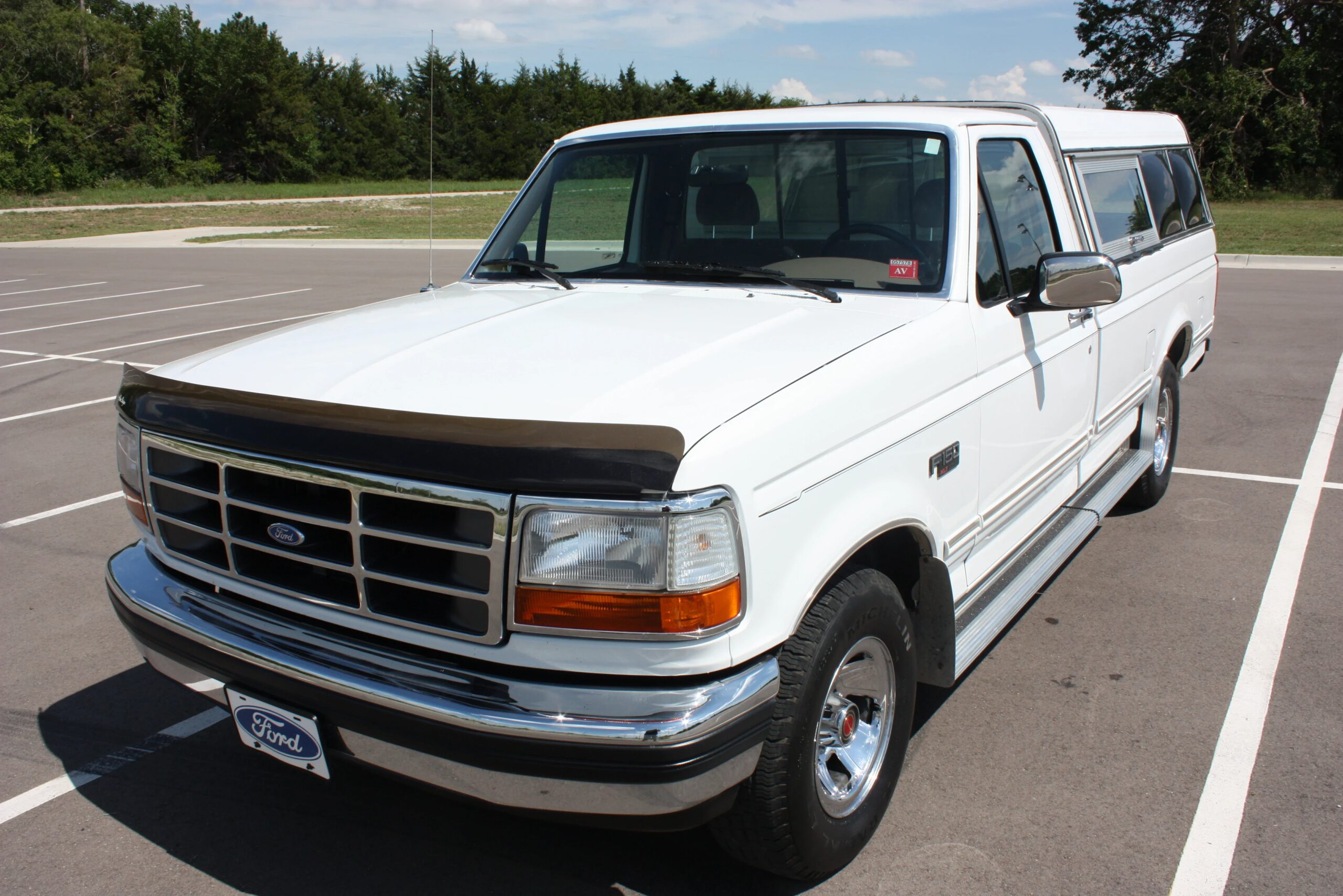 Ford-F150-2wd-regular-cab-1992-White-Brown