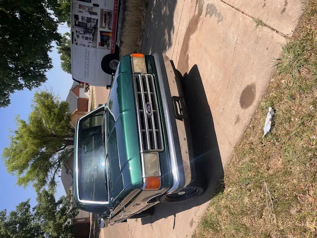 Ford-F150-2wd-regular-cab-xl-1987-Green-Brown-2