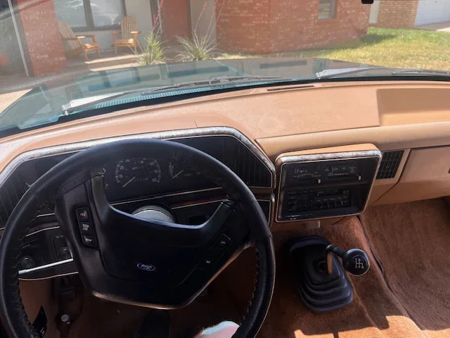 Ford-F150-2wd-regular-cab-xl-1987-Green-Brown-5
