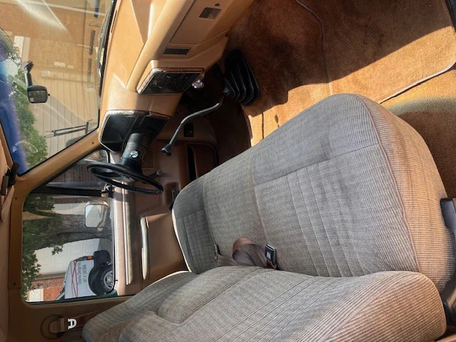 Ford-F150-2wd-regular-cab-xl-1987-Green-Brown-7