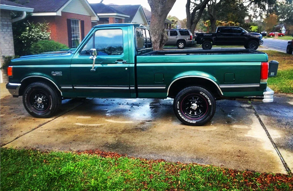 Ford-F150-2wd-regular-cab-xl-1987-Green-Brown