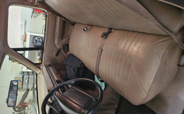 Ford-F150-2wd-regular-cab-xl-1994-Off-White-Brown-3