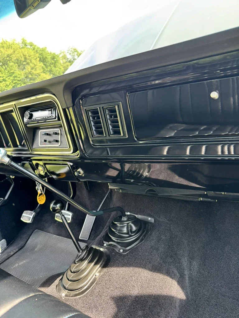 Ford-F150-4x4-regular-cab-1978-Black-Black-14