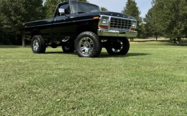 Ford-F150-4x4-regular-cab-1978-Black-Black-2