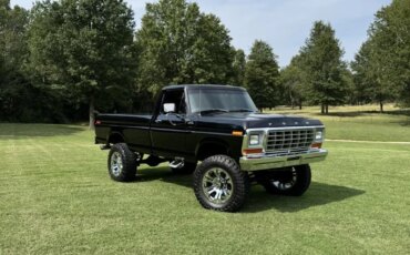 Ford-F150-4x4-regular-cab-1978-Black-Black