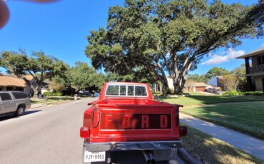 Ford-F150-4x4-regular-cab-1980-Red-Red