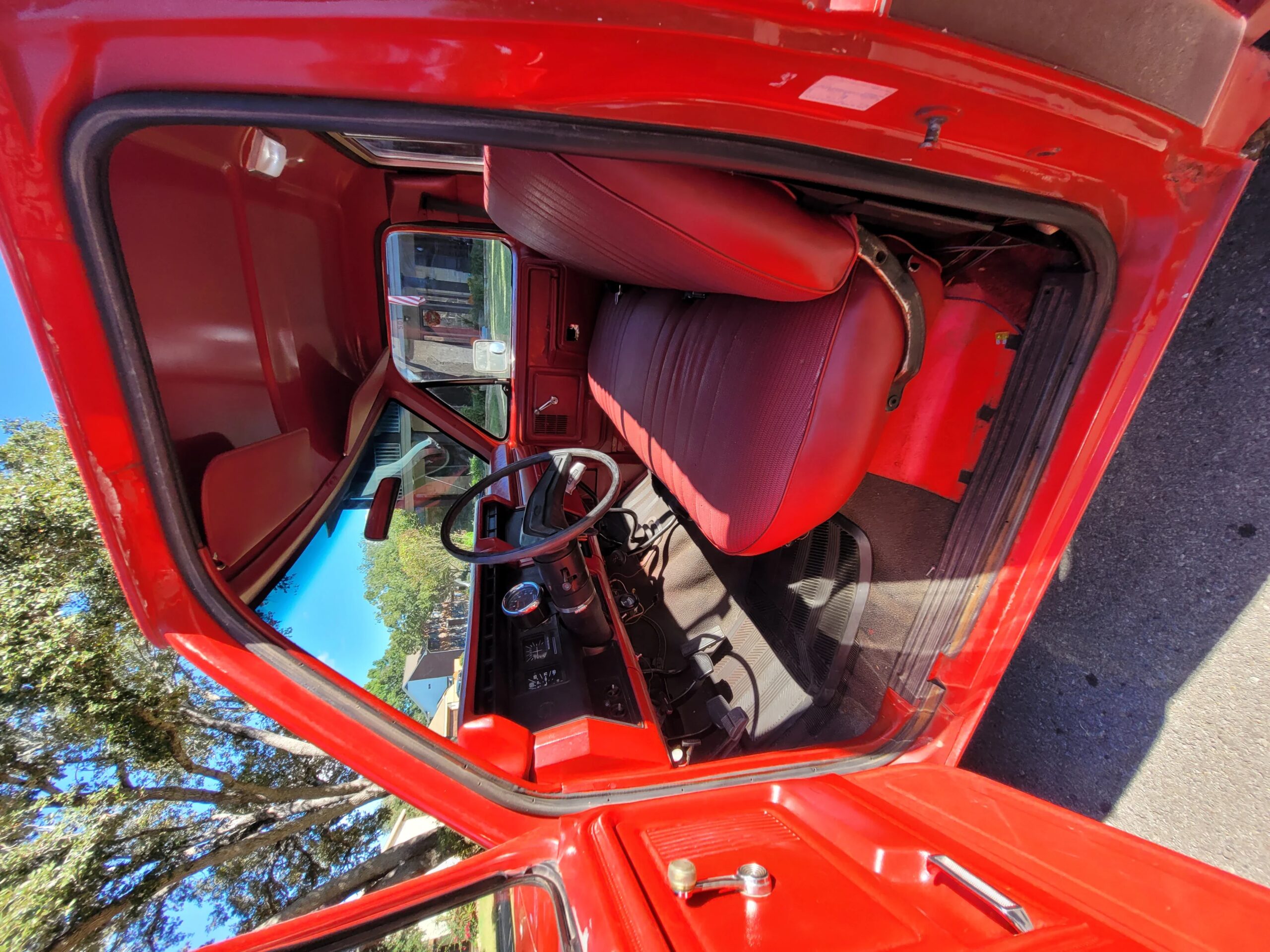 Ford-F150-4x4-regular-cab-1980-Red-Red-9