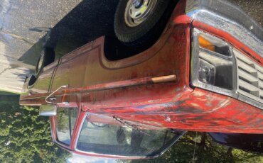 Ford-F150-4x4-regular-cab-1984-Custom-Burgundy-7