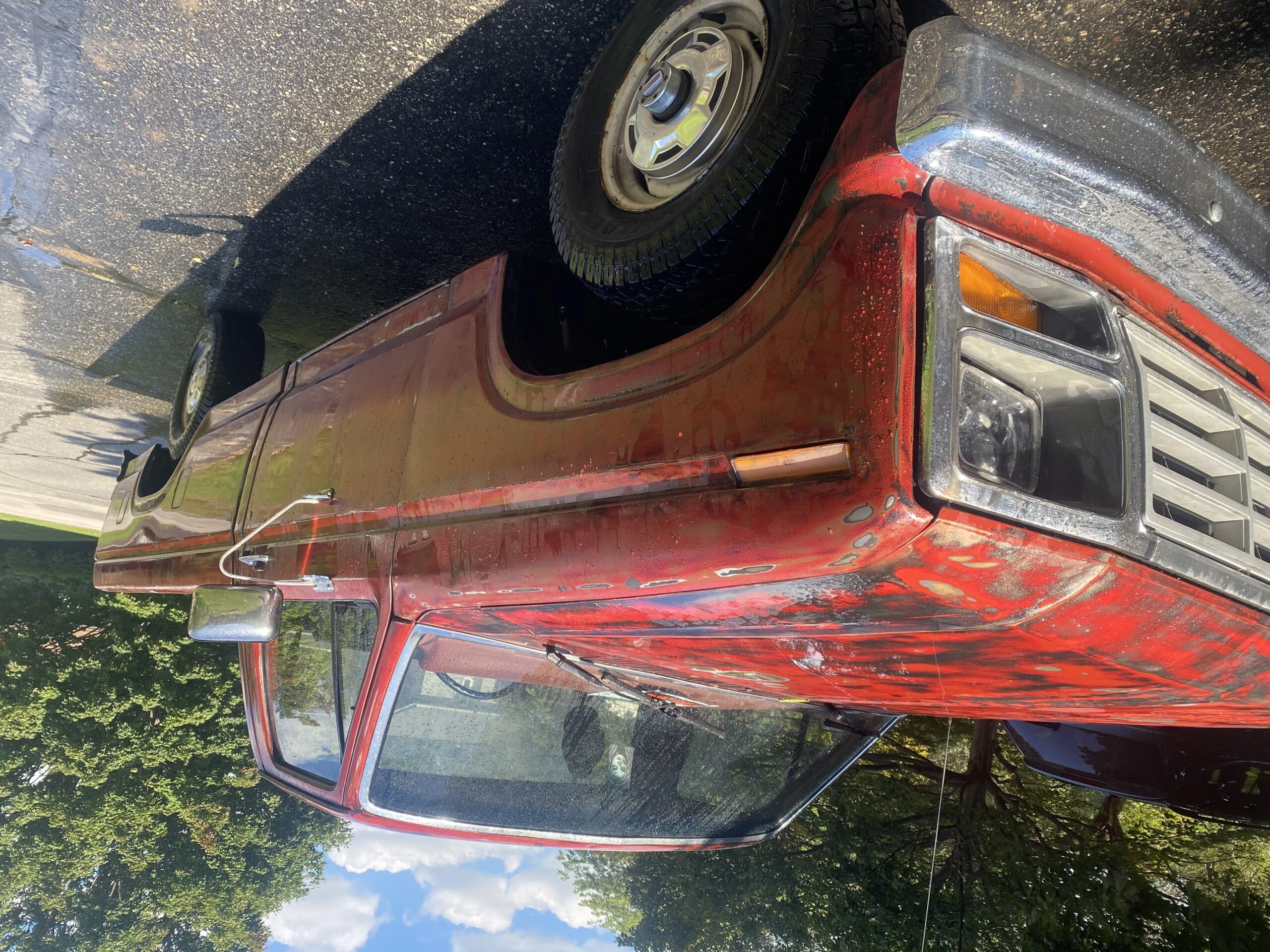 Ford-F150-4x4-regular-cab-1984-Custom-Burgundy-7