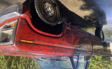 Ford-F150-4x4-regular-cab-1984-Custom-Burgundy-9