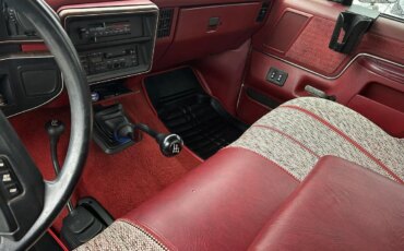 Ford-F150-4x4-regular-cab-1988-Red-Red-11