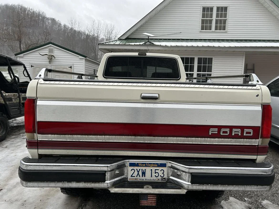 Ford-F150-4x4-regular-cab-1988-Red-Red-3