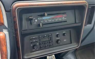 Ford-F150-4x4-regular-cab-1989-White-Blue-1