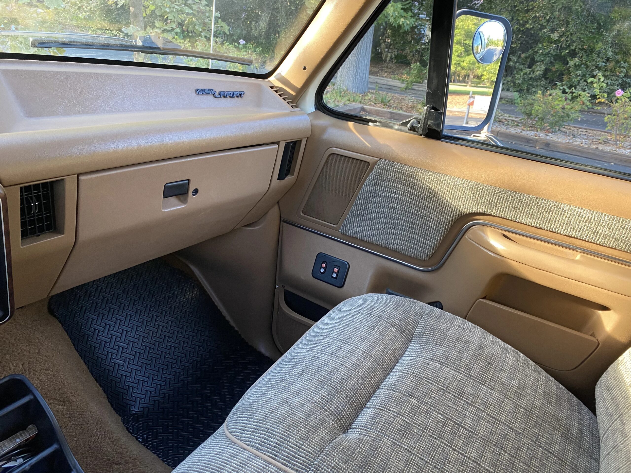 Ford-F150-4x4-regular-cab-1991-Other-Tan-17