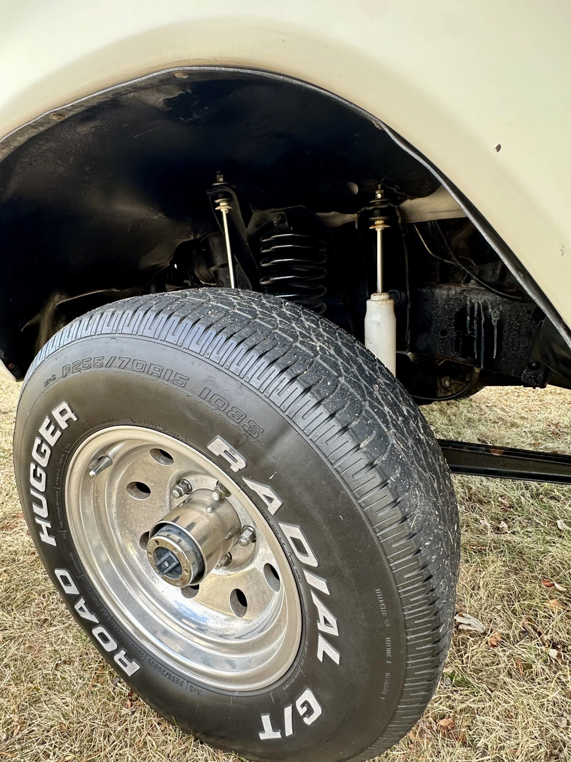 Ford-F150-4x4-regular-cab-xl-1979-Off-White-Red-3