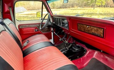 Ford-F150-4x4-regular-cab-xl-1979-Off-White-Red-9