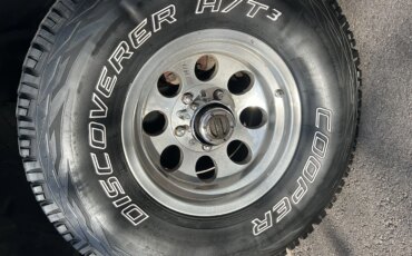 Ford-F150-4x4-regular-cab-xl-1994-Black-Gray-3