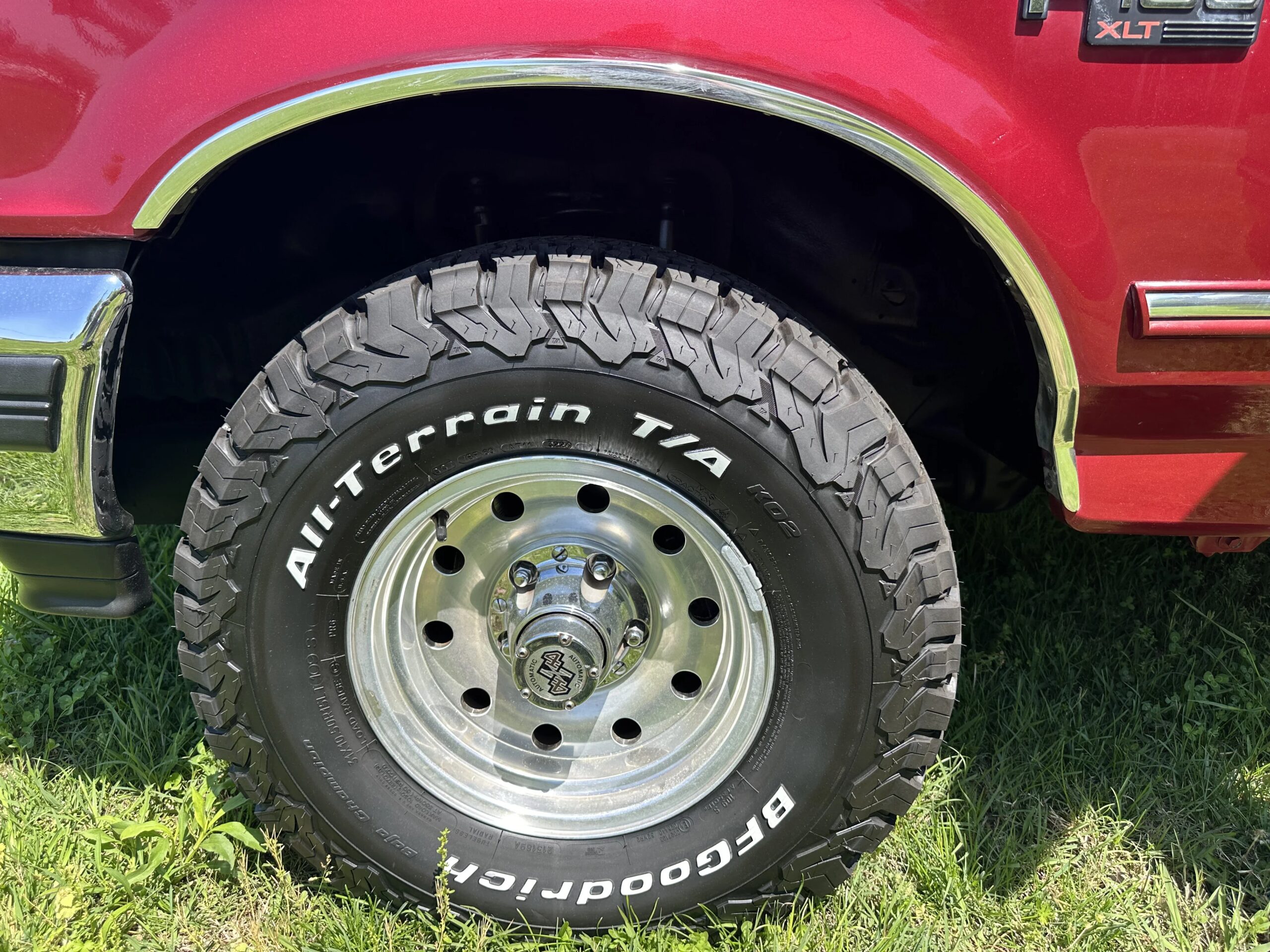 Ford-F150-4x4-regular-cab-xl-1994-Red-Gray-22