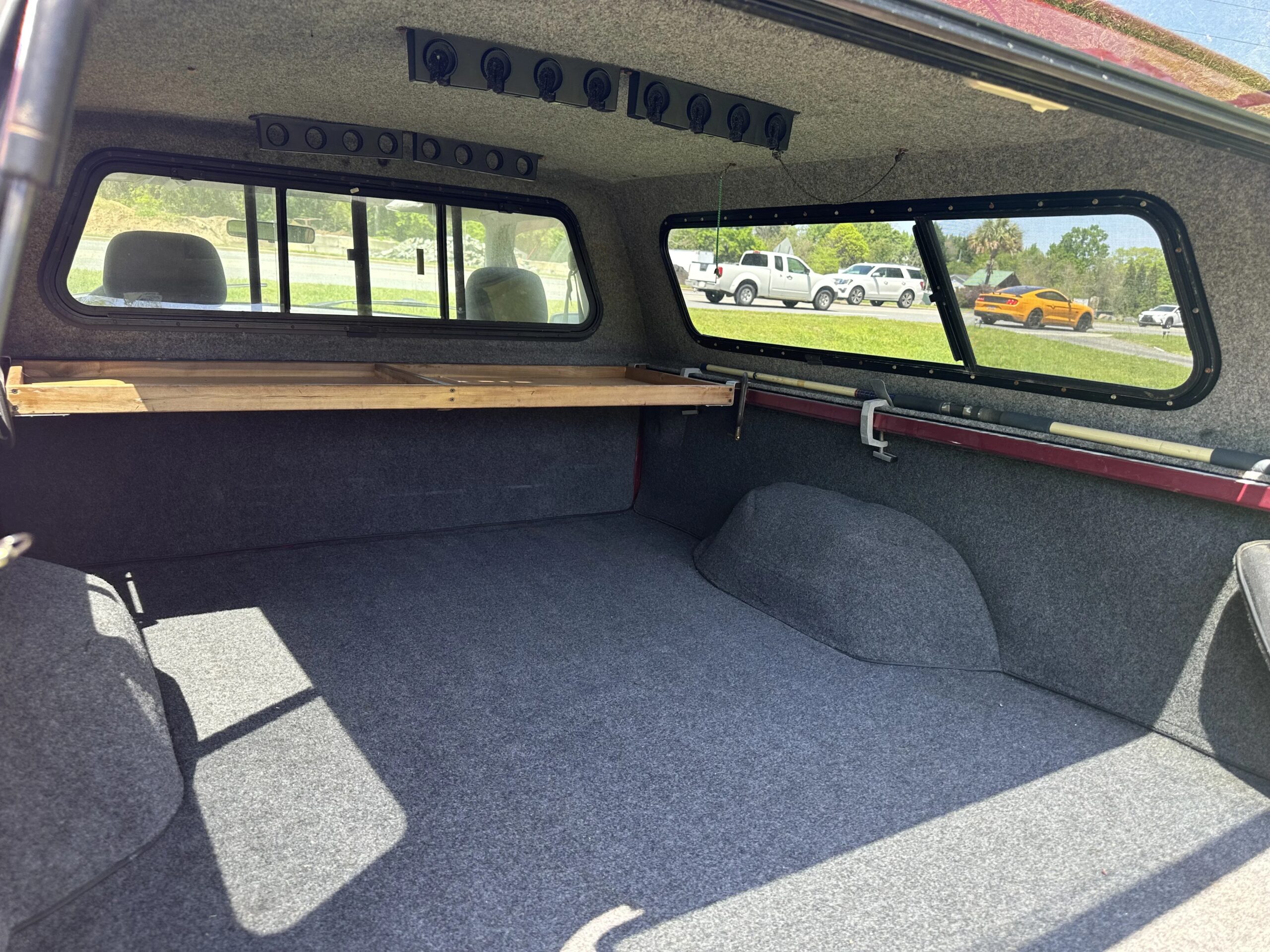 Ford-F150-4x4-regular-cab-xl-1994-Red-Gray-5