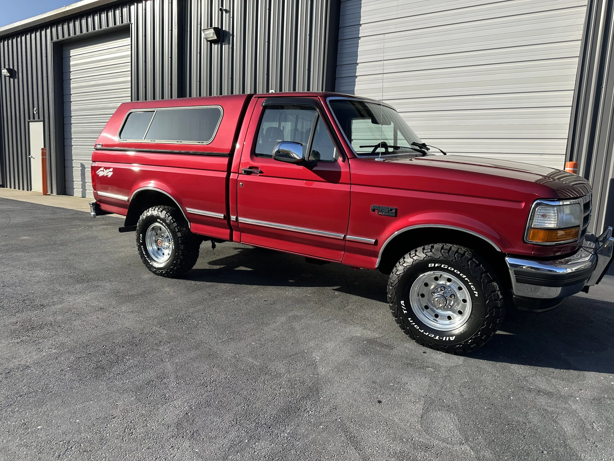 Ford-F150-4x4-regular-cab-xl-1994-Red-Gray-9