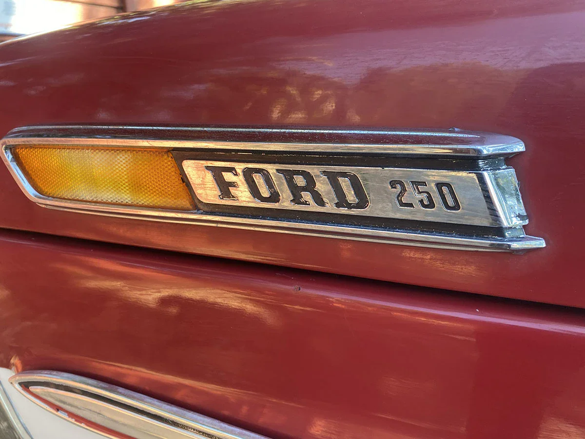 Ford-F250-2wd-regular-cab-1969-Red