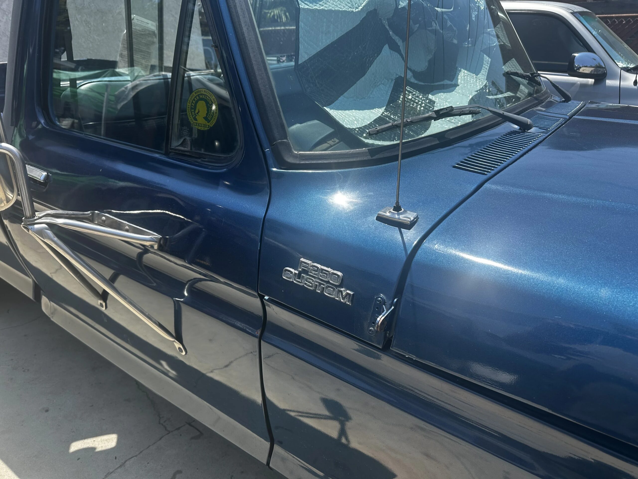 Ford-F250-2wd-regular-cab-1977-Blue-1
