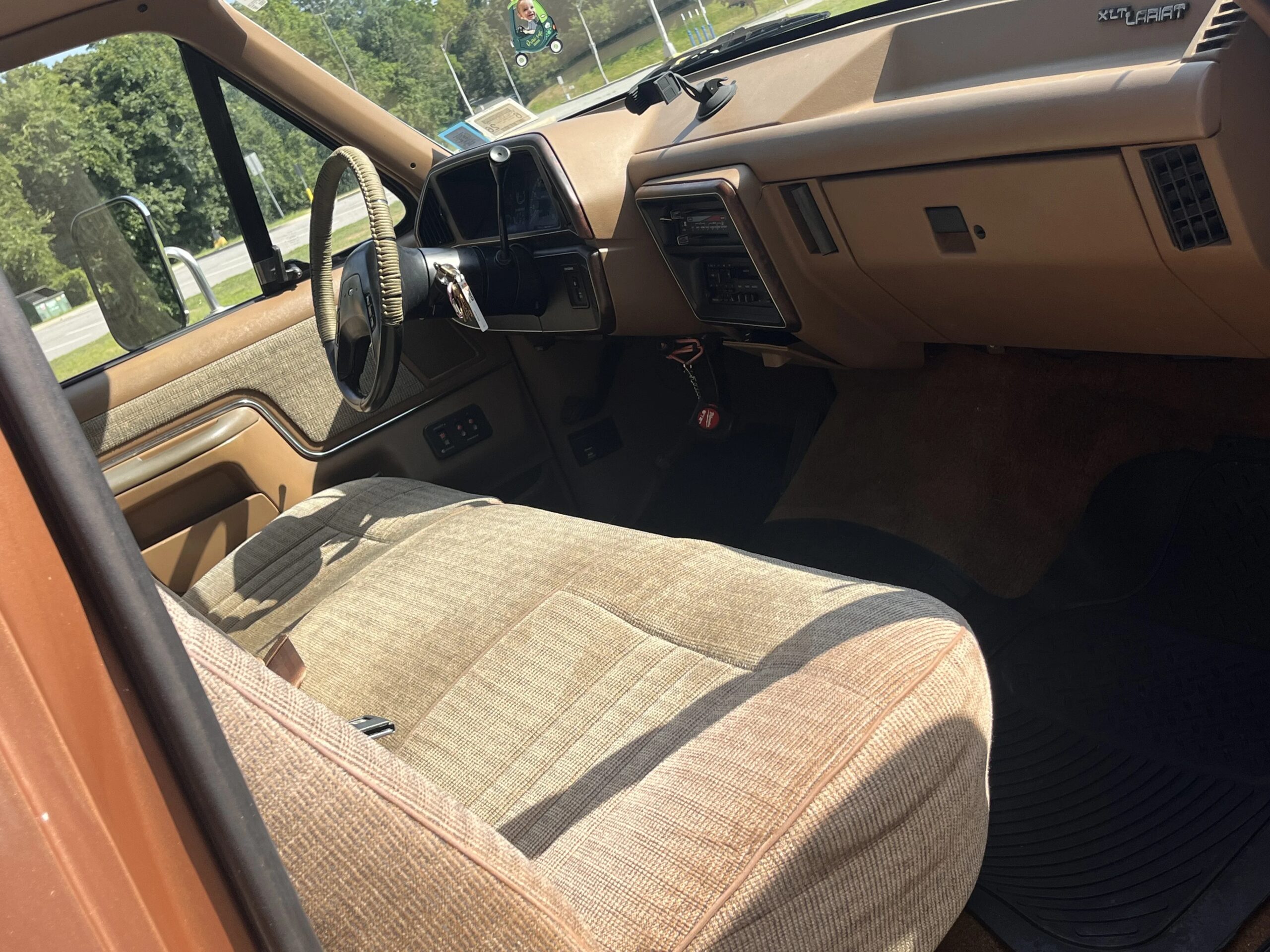 Ford-F250-2wd-regular-cab-1989-Brown-Tan-10