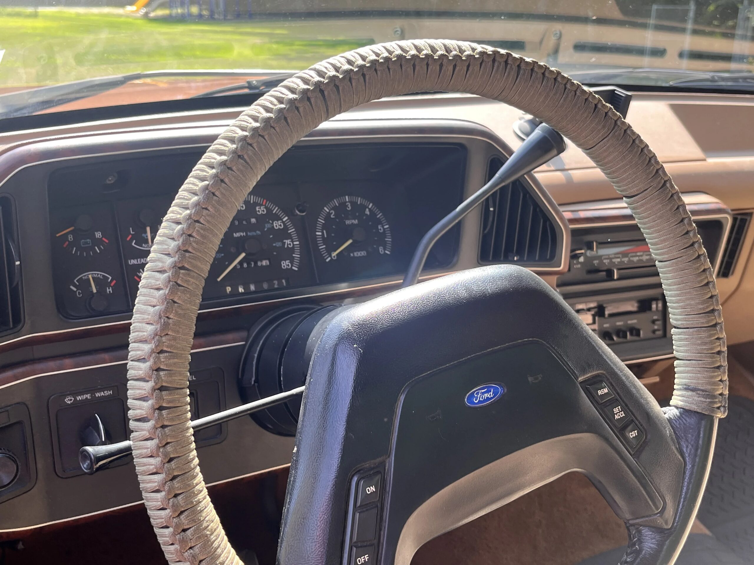 Ford-F250-2wd-regular-cab-1989-Brown-Tan-9