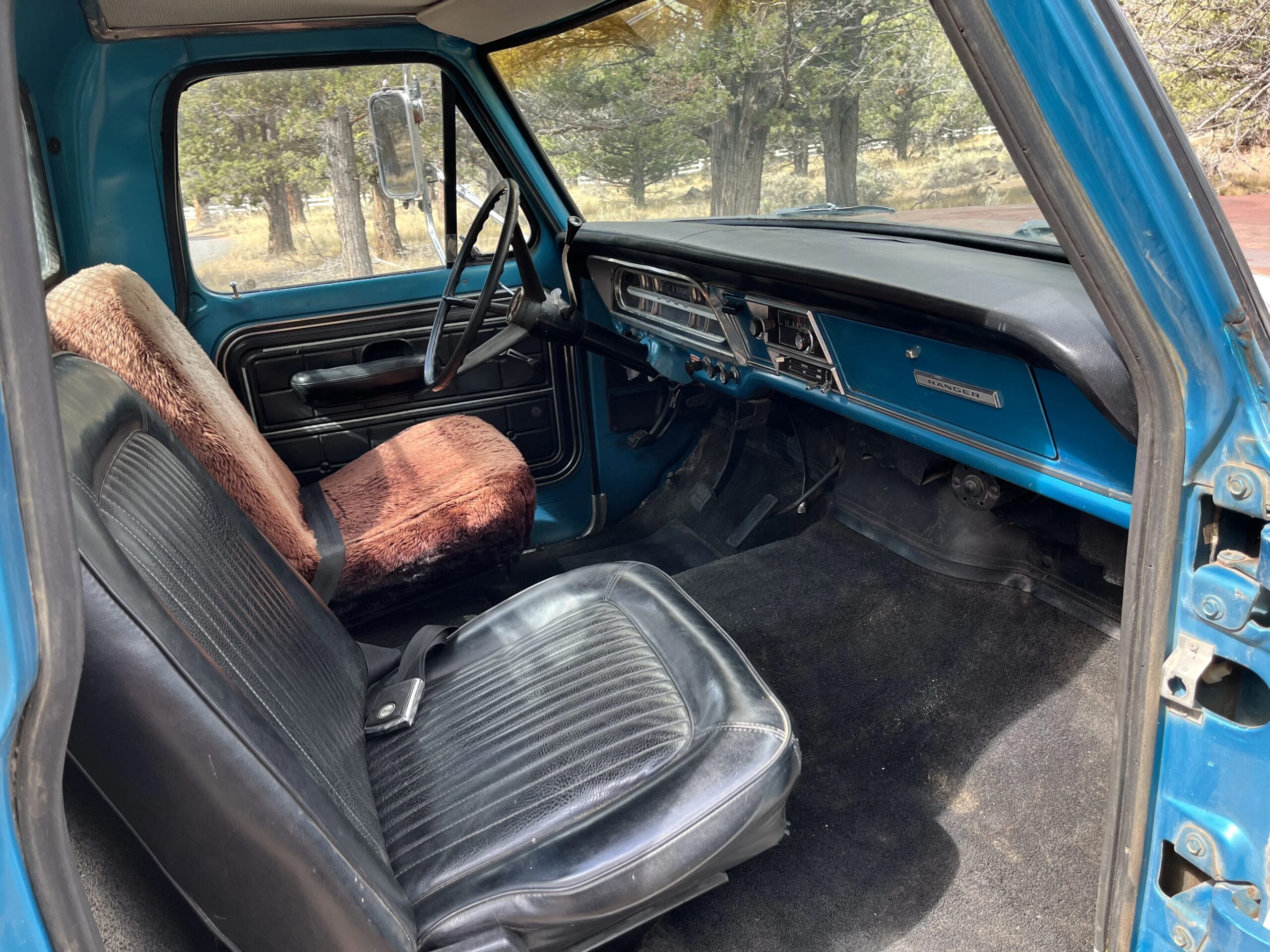 Ford-F250-2wd-regular-cab-heavy-duty-1968-Charcoal-1