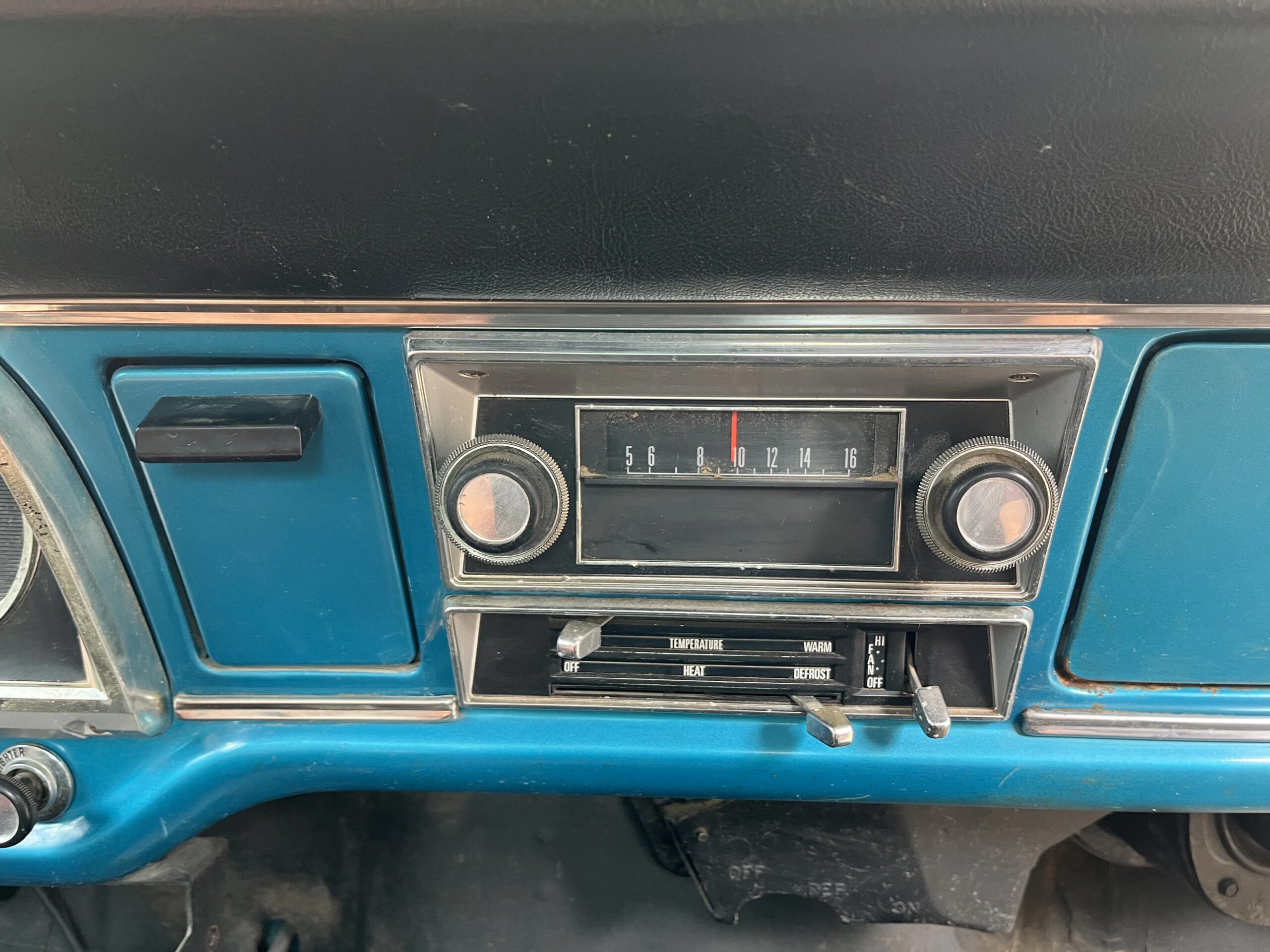 Ford-F250-2wd-regular-cab-heavy-duty-1968-Charcoal-14