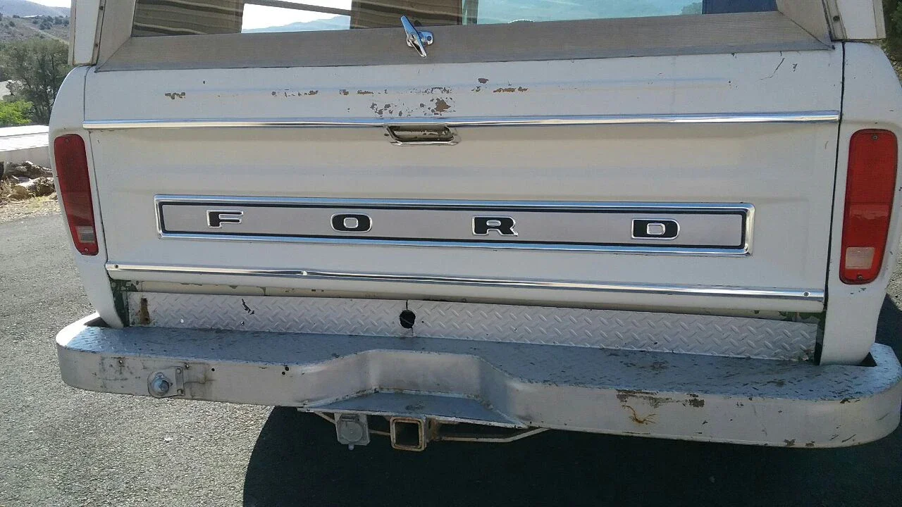 Ford-F250-2wd-regular-cab-heavy-duty-1973-White-Green-7