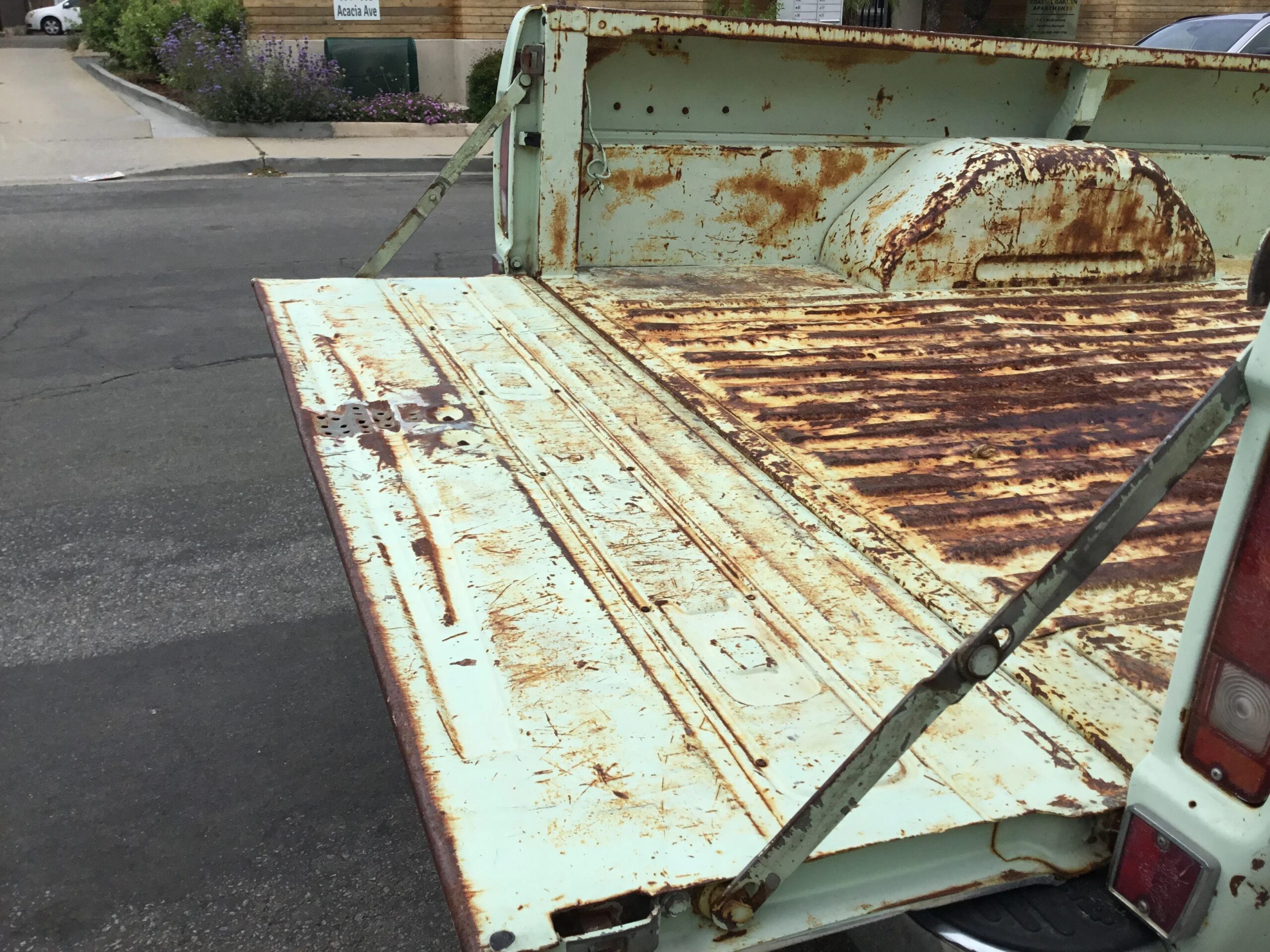 Ford-F250-2wd-regular-cab-xlt-1971-Green-Green-3